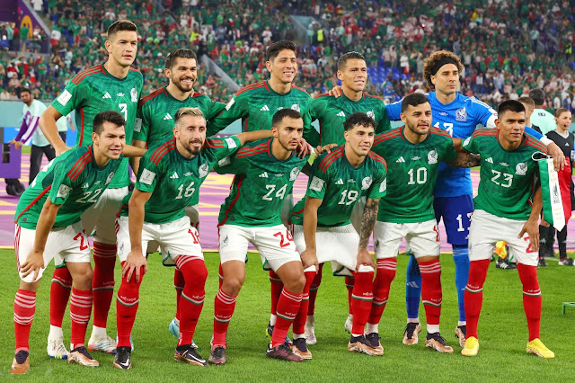 SELECCIÓN DE MÉXICO. Temporada 2022-23. César Montes, Henry Martín, Edson Álvarez, Héctor Moreno, Guillermo Ochoa. Hirving Lozano, Héctor Herrera, Luis Gerardo Chávez, Jorge Sánchez, Alexis Vega, Jesús Gallardo. SELECCIÓN DE MÉXICO 0 SELECCIÓN DE POLONIA 0 Martes 22/11/2022, 17:00 horas. XXII Copa Mundial de fútbol de la FIFA Catar 2022, fase de grupos, Grupo C, jornada 1. Doha, Catar, Stadium 974: 39.369 espectadores. GOLES: No hubo.