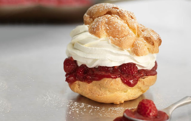 Raspberry Cream Puffs #cake #desserts