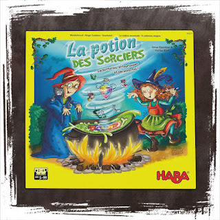 a potion des sorciers - Editions Haba - jeu de société idéal pour les vacances et Halloween - les sorcières et joueurs doivent trouver toutes les fioles de potions pour gagner - jeu basé sur le mémory - en famille - Comptines et Belles Histoires