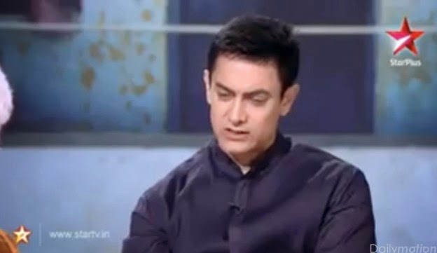 Aamir Khan Taking Video 