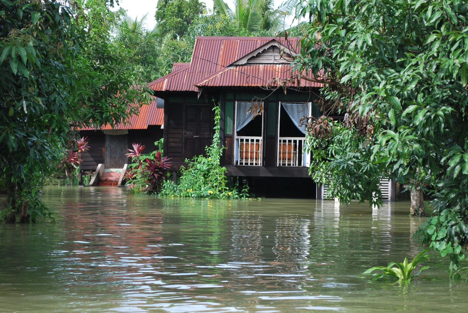  Rumah  Tradisional  Melayu  bila banjir