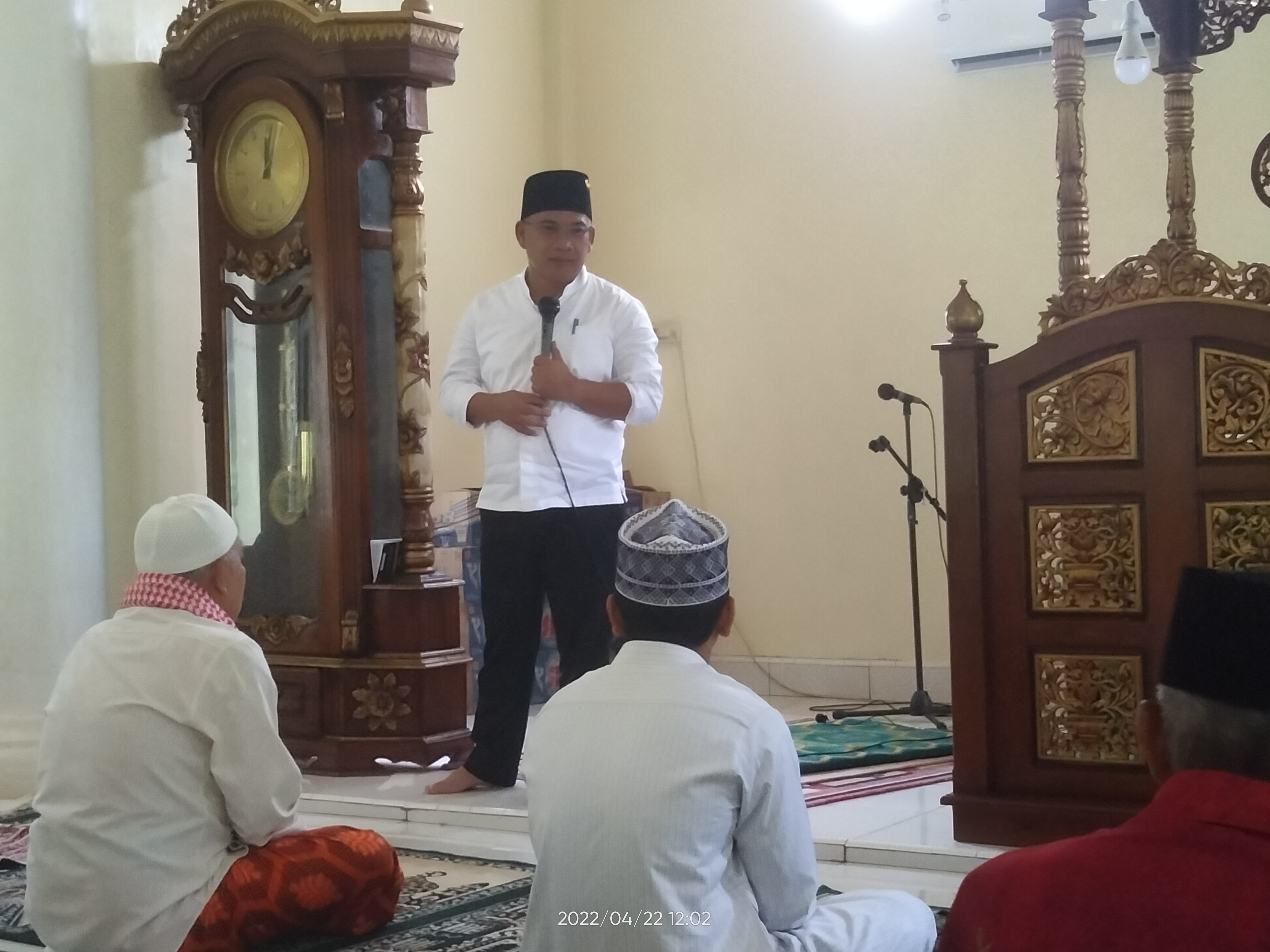 Bukber di Kampung Halaman, Bupati Devi Suhartoni, Masyarakat Harus Proaktif Usulkan Program Pembangunan