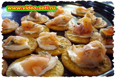 How To Make Smoked Salmon Canapes 