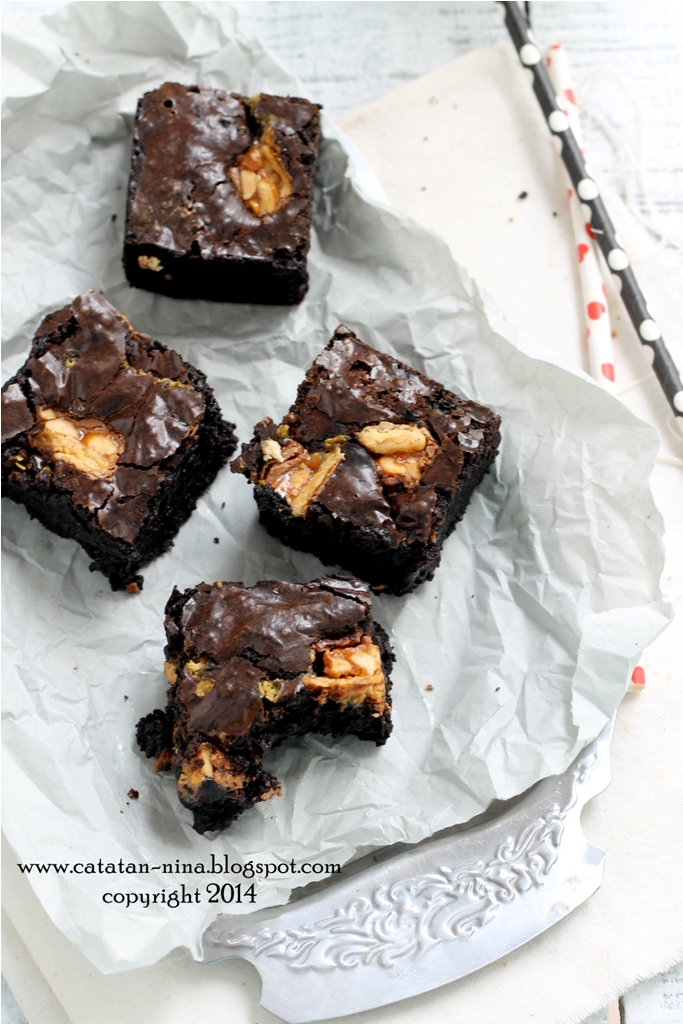 SNICKERS BROWNIES - Catatan-Nina  Aneka Resep Masakan 