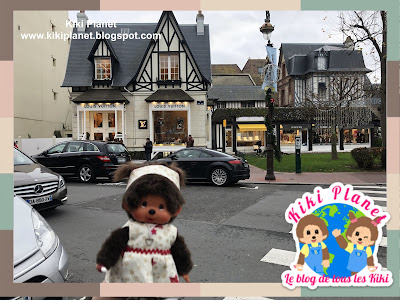 kiki monchhichi deauville vuitton planches harry potter plage 