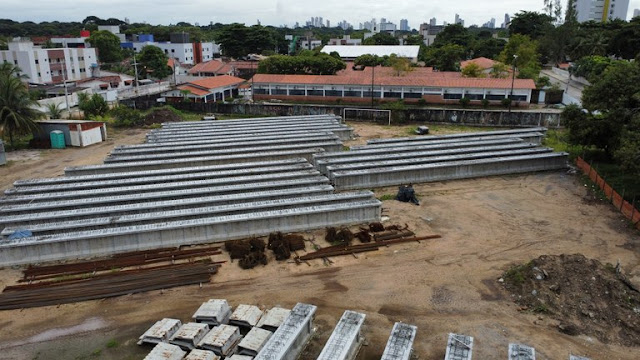 Ponte construída pelo Governo da Paraíba para desafogar o trânsito nos Bancários está com 70% das obras concluídas