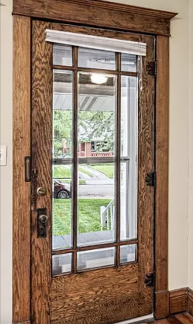 color photo of interior door showing Stratford door hardware and Sears-only hinge, Sears Hazelton 1028 Coronado Ave Cincinnati OH