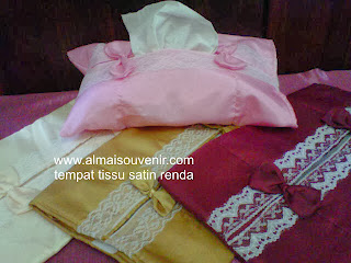 souvenir pernikahan  tempat tisu satin renda, souvenir pernikahan murah