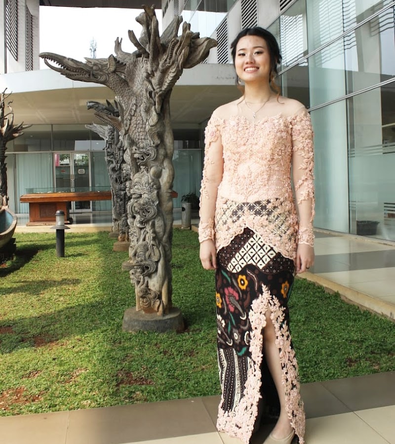 Inspirasi Terpopuler Kebaya Terbaru