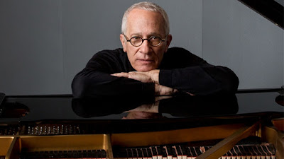 James Newton Howard Picture