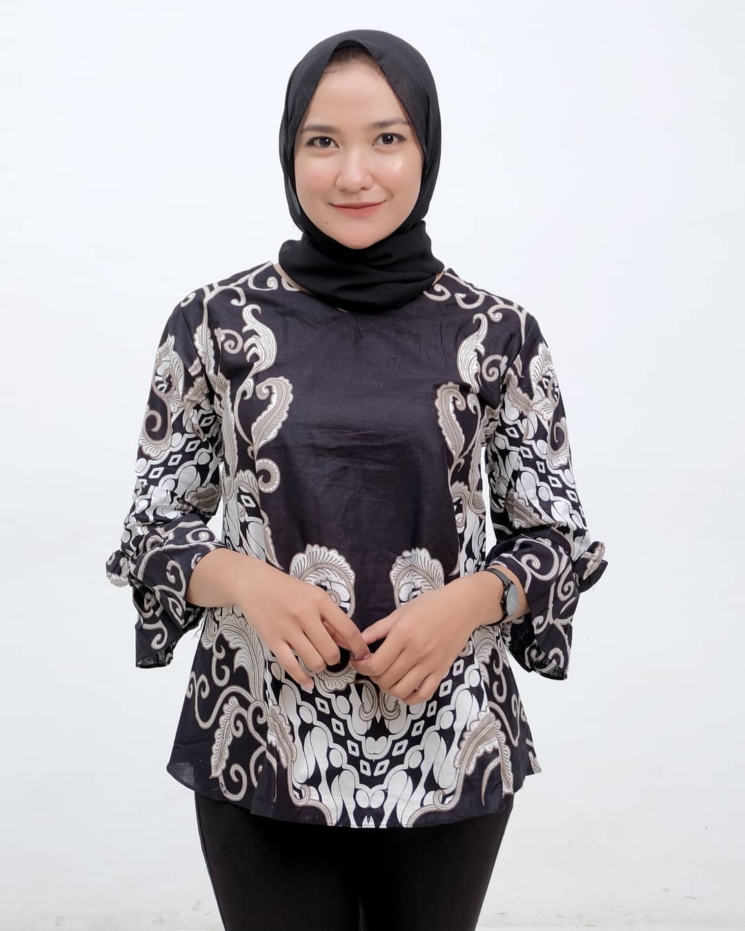 24 Model  Baju  Batik  Terbaru  Ini Bikin Kamu Makin Bergaya