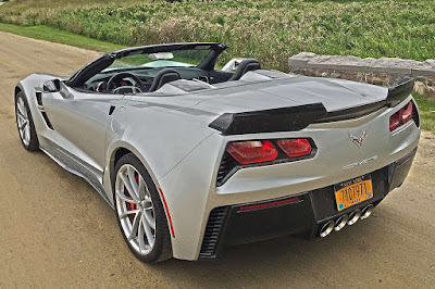 2018 Chevrolet Corvette Offers Unparalleled Entertainment