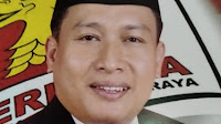 Ketua DPRD Kab Bekasi HM. Holik Qodratulloh SE., M Si, Berikan Bantuan Untuk Mushola Nur Hikmah