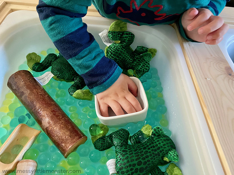 water bead sensory bin