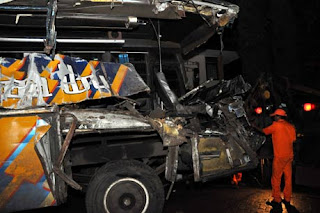 Foto Kecelakaan Bus di Cisarua Bogor