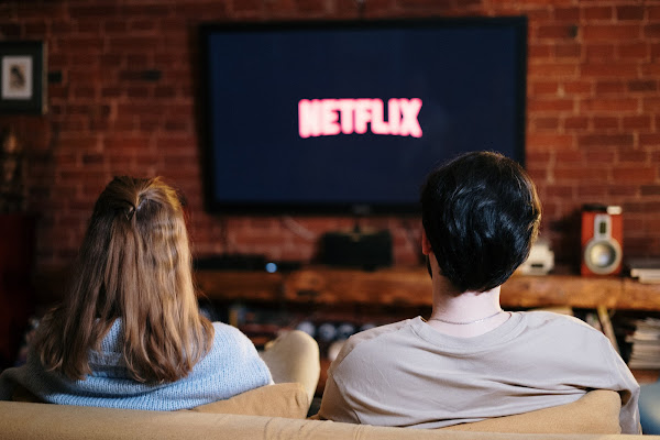 Netflix pode lançar plano com anúncios no dia 1 de novembro