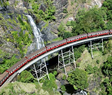 most dangerous railroads in the world Kuranda Scenic Railway Australia 8 Jalur Kereta Api Paling Berbahaya di Dunia