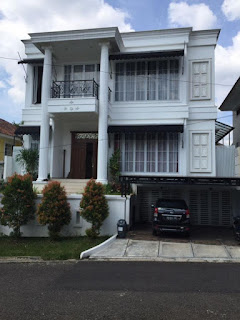 Rp.4.300.000.000 Dijual Rumah White House Minimalis Klasik Di Medi Hill Sentul City (code:199)