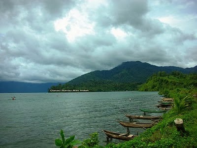 Danau Terdalam Di Indonesia