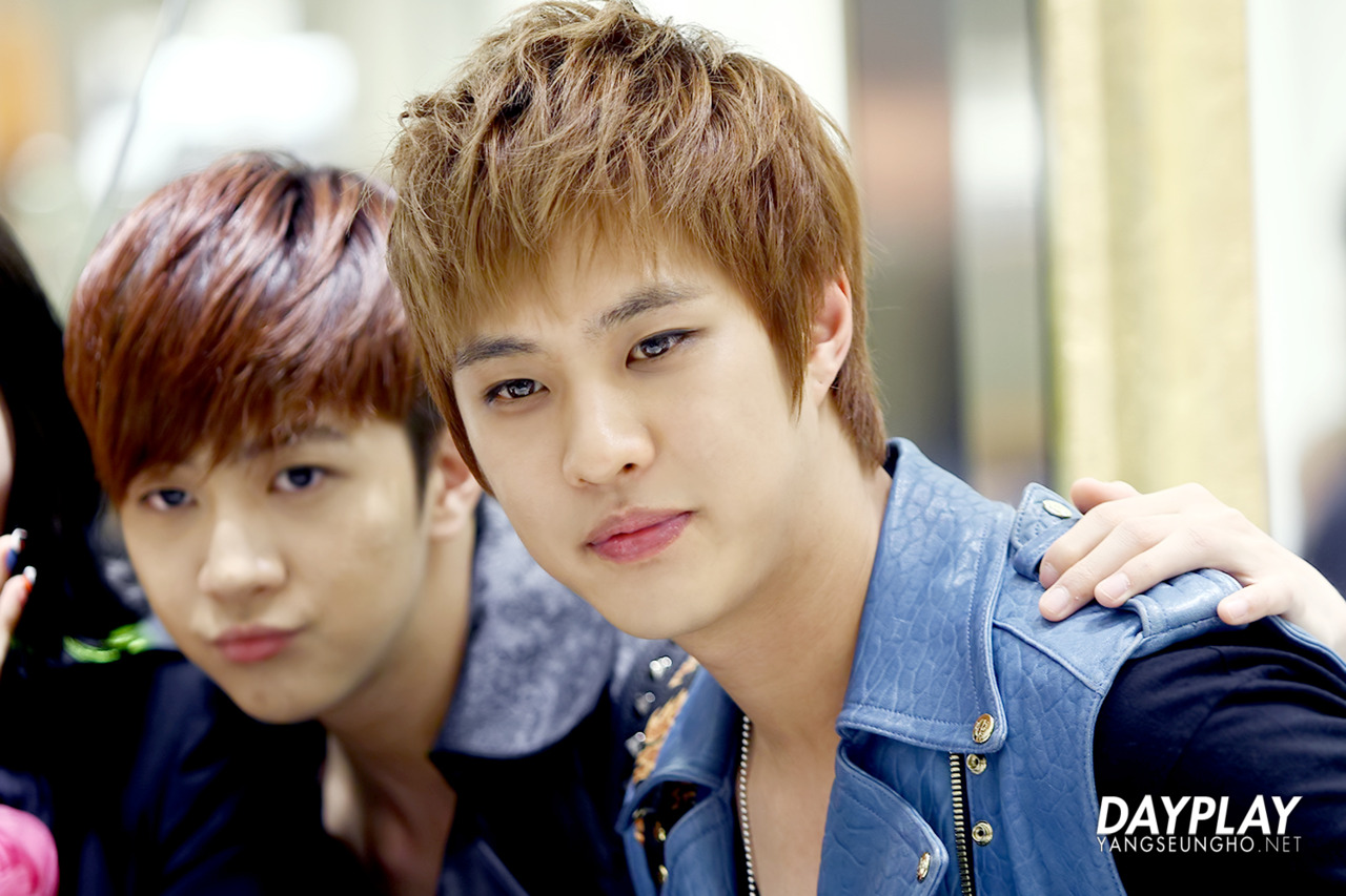 PICS] SeungHo at Busan Lotte MCM Store – 18th May 2012