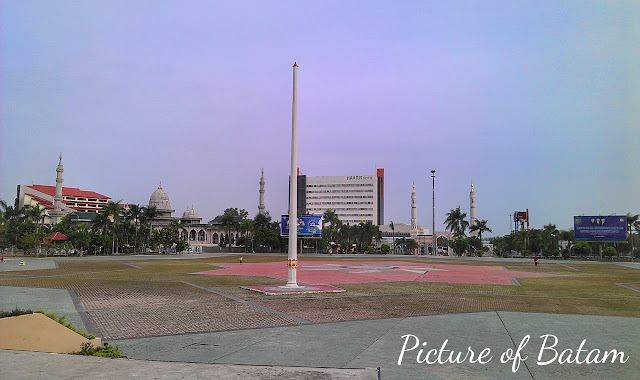 Lapangan di Dataran Engku Putri