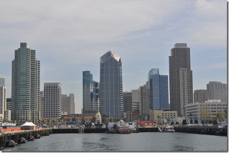 Skyjumping and Cruise of Harbor 123