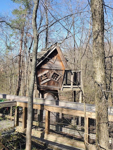 Treehouse / playhouse at the Inniswood Metro Gardens