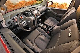 Interior view of 2014 Nissan Frontier PRO-4X