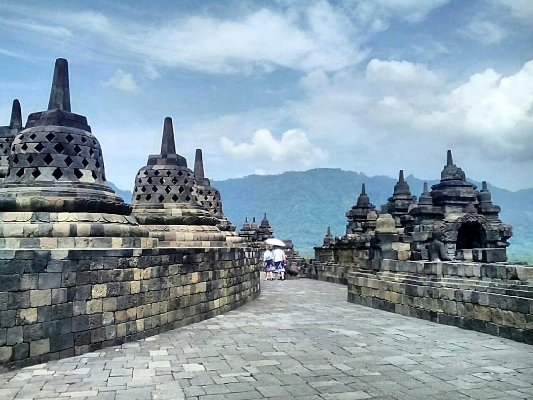 5D4N-Yogyakarta Bromo Tumpak sewu ijen sukamade tour  Best