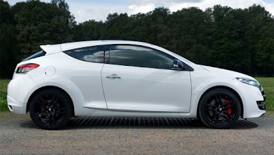 2010 Renault Megane RS Side View