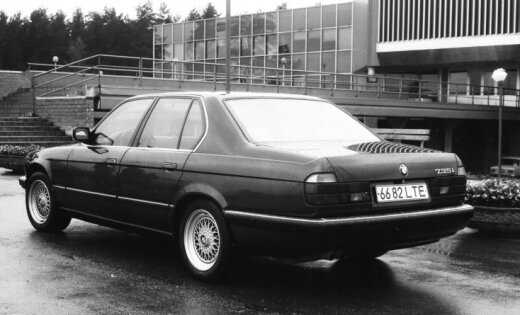 Номерные знаки автомобилей в Латвии после 1991 года