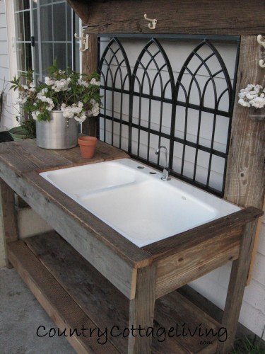 how to make a potting bench