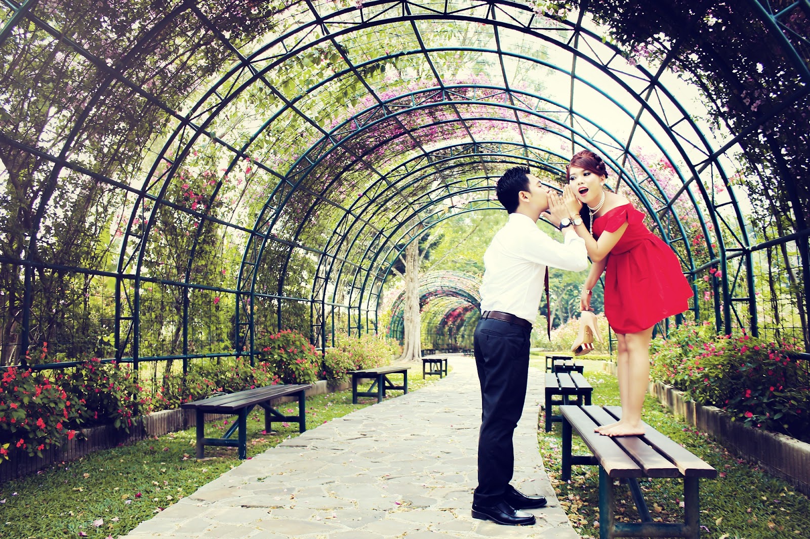 eris munandar saputra Prewedding  Taman  Bunga  Nusantara 