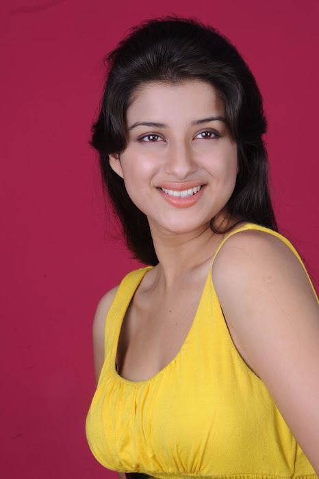 madhurima new madhurima actress pics