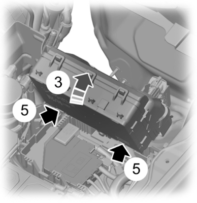 Power Distribution Box - Bottom