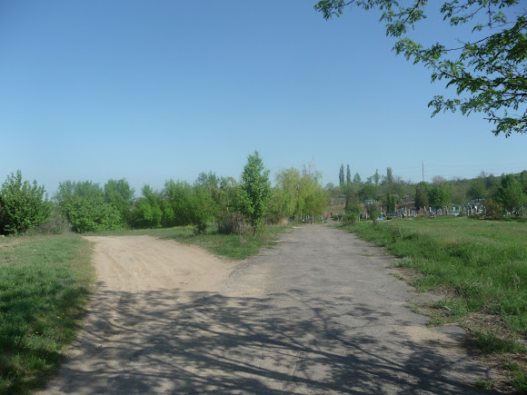 Алексеево-Дружковка. Поворот с улицы Тореза налево