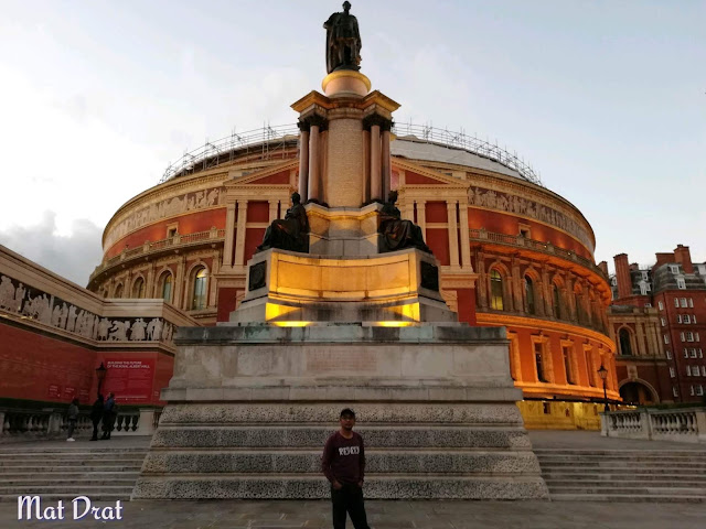 PERCUTIAN KE LONDON albert hall