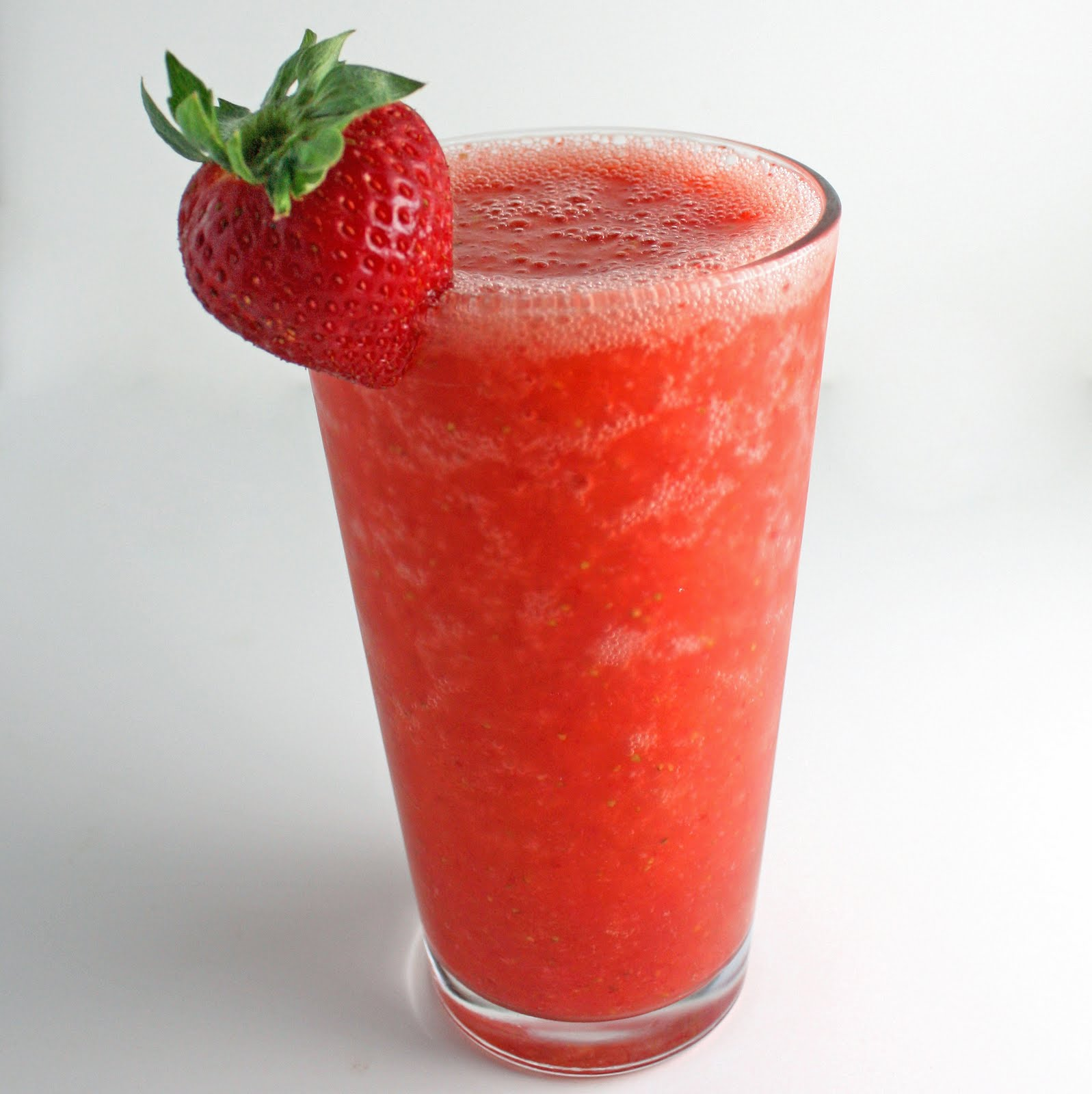 Brewing Strawberry Juice: A Step-by-Step Guide From Nias City