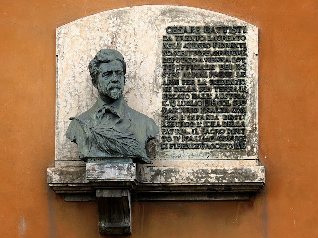 Bust of Cesare Battisti, University of Florence, Piazza San Marco, Florence