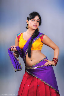 actress hari priya hd hot spicy  boobs n navel pics photos images43