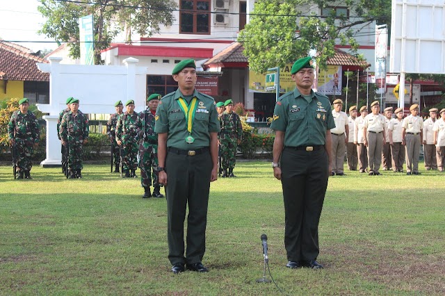 DANDIM 0726/SUKOHARJO BERIKAN REWARD 2 BABINSA BERPRESTASI