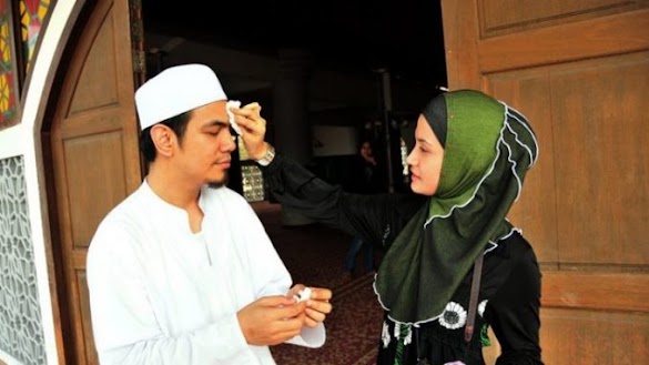 “Baca Doa Ini Kalau Anda Selalu Dibenci Orang, Doa Pengasih Niatkan Kepada Siapa Yang Hendak Disayangi”