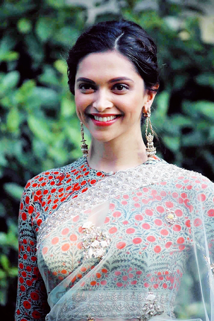 Full HD free download Deepika Padukone Saree