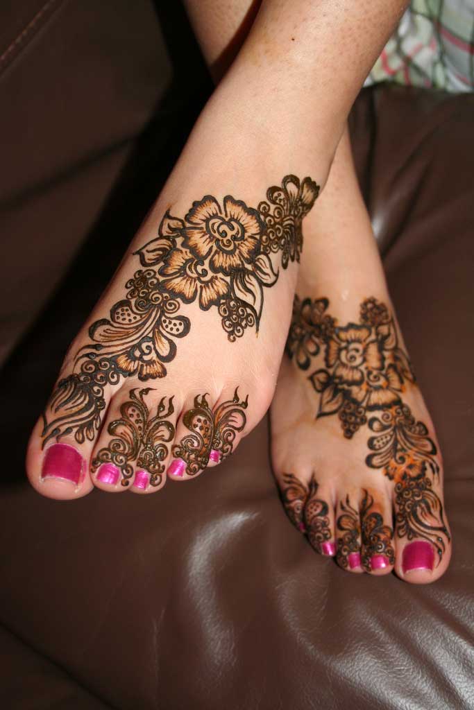 LATEST MEHNDI DESIGN