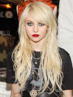 Taylor Momsen Long Hairstyles