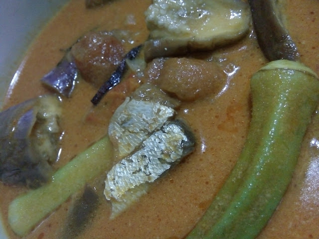 Resepi Gulai Ikan Talang Masin Dengan Nanas - Pewarna b