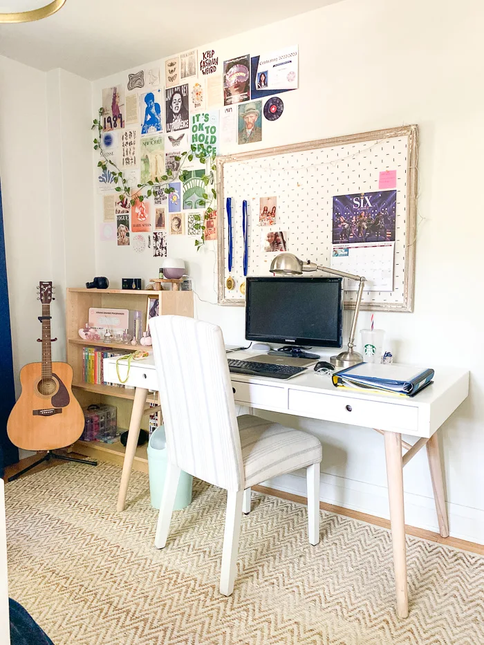 teen girl bedroom computer desk