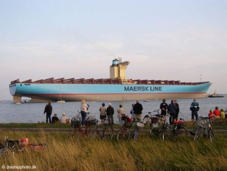 INILAH KAPAL LAUT TERBESAR DI DUNIA SAAT INI "EMMA MAERSK"