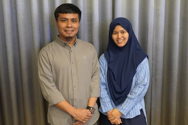 ▲大葉大學管理學院博士班畢業的印尼夫妻Muhammad Rasyid Abdillah(左)與Rizqa Anita(右)回母校經驗分享。（記者林明佑翻攝）