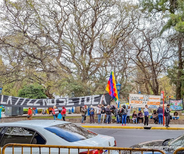 Protesto em Mendoza, Argentina, contra mineração poluente